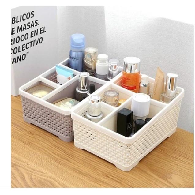Hộp nhựa 4 ngăn đựng bút viết, đồ dùng tiện ích loại lớn