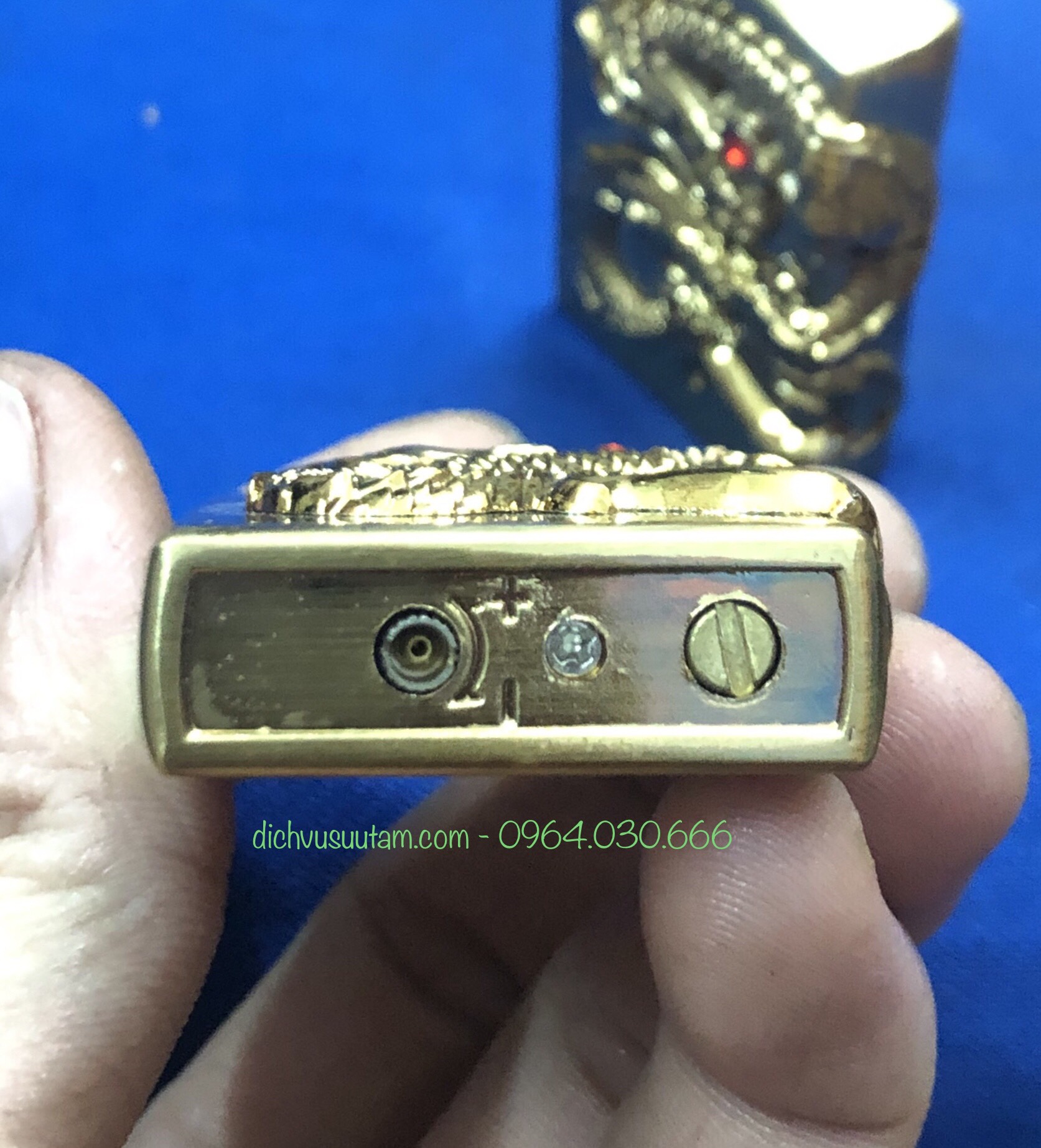 Hộp quẹt Zippo Rồng vàng sang trọng