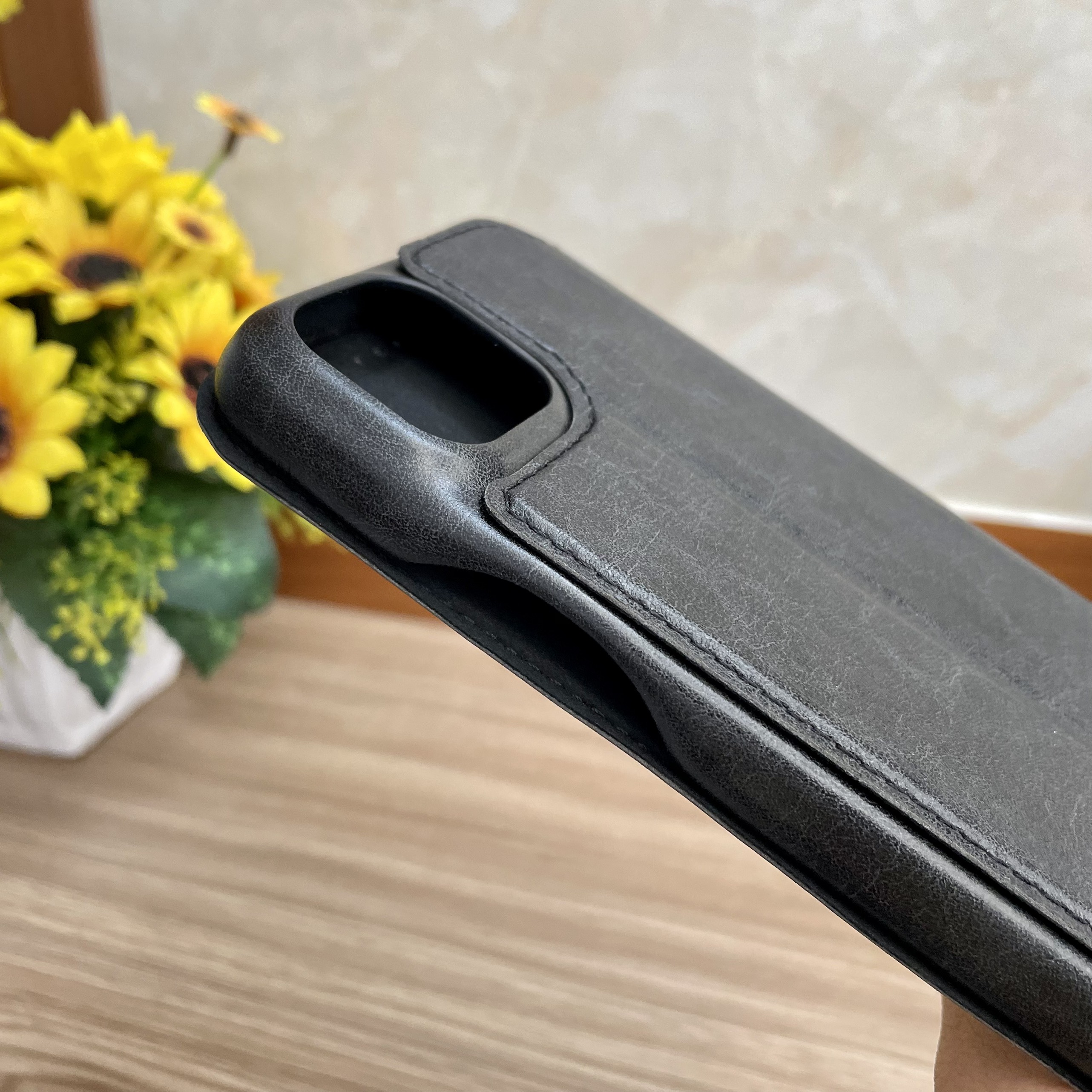 Bao da dành cho iPhone 14 NOUKU- Hàng chính hãng