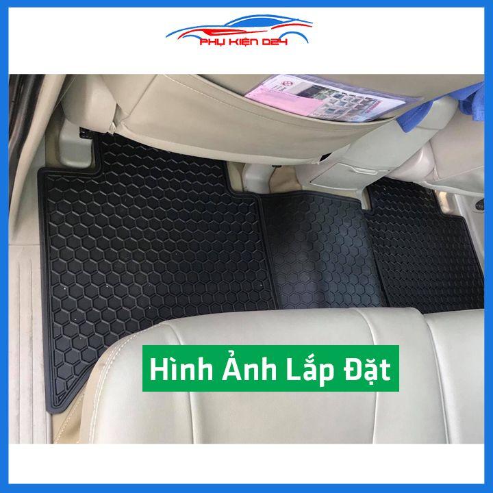 Lót sàn ô tô cao su Innova 2017-2018-2019-2020-2021-2022 không mùi chống trơn trượt