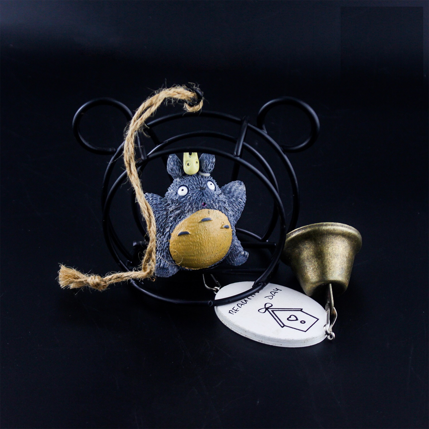 Chuông gió chú mèo Totoro xám đáng yêu có khung sắt