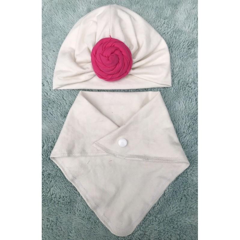 sét mũ kèm khăn chéo có size cho bé gái