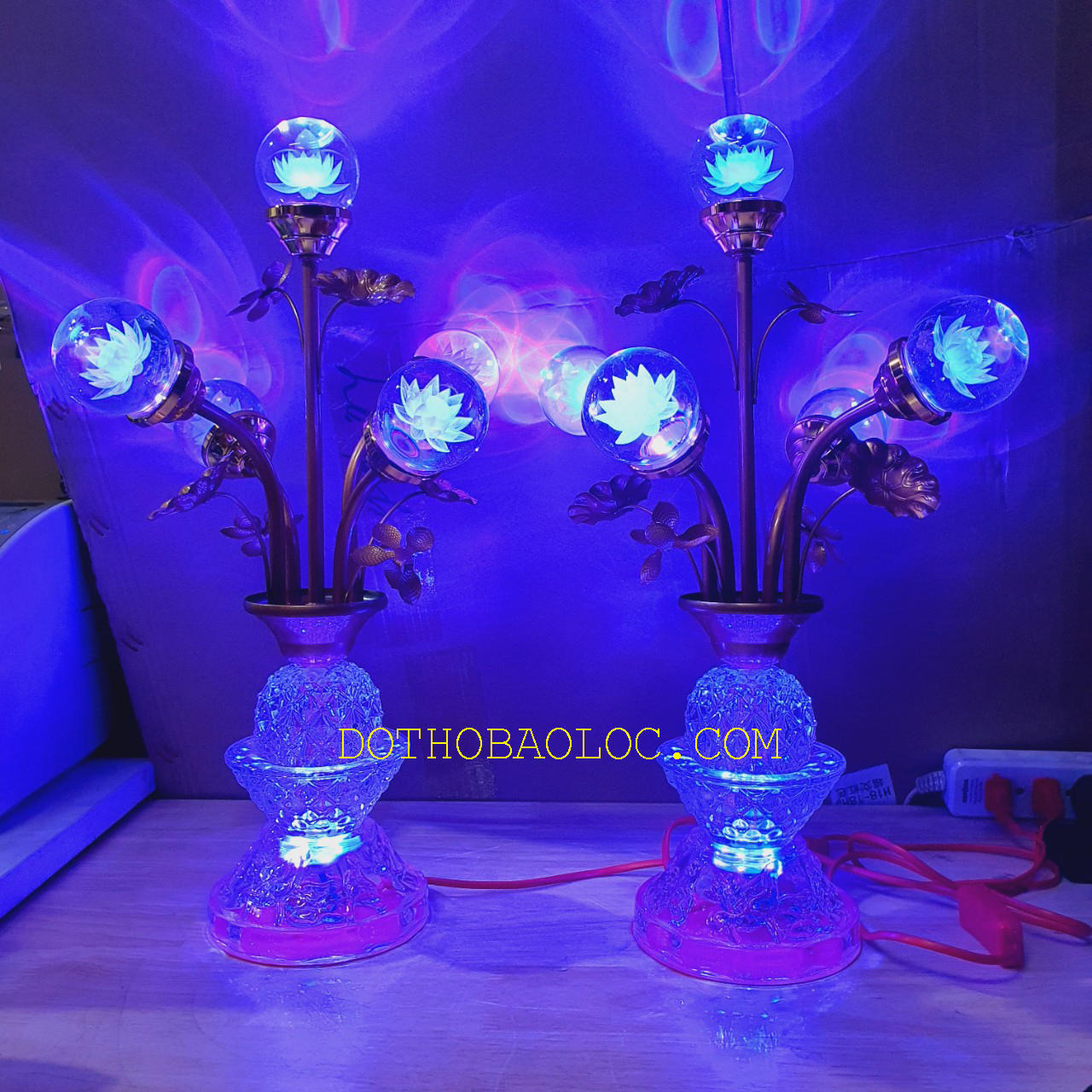 Cặp đèn quả cầu pha lê hoa sen Cao 47
