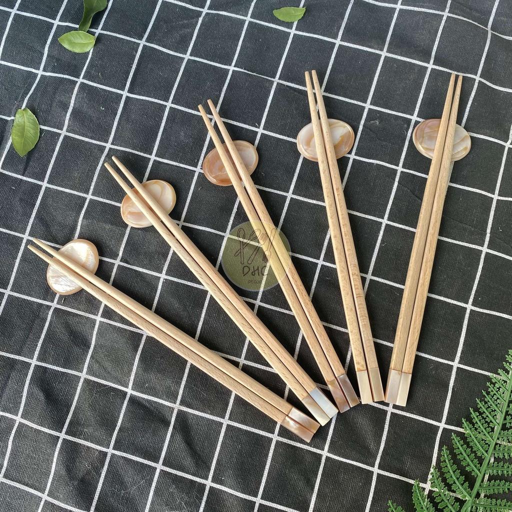 Đũa gỗ Beech gắn trai Hồng vuông 23cm siêu sạch - Hàng đẹp - Đũa gỗ Cao Cấp