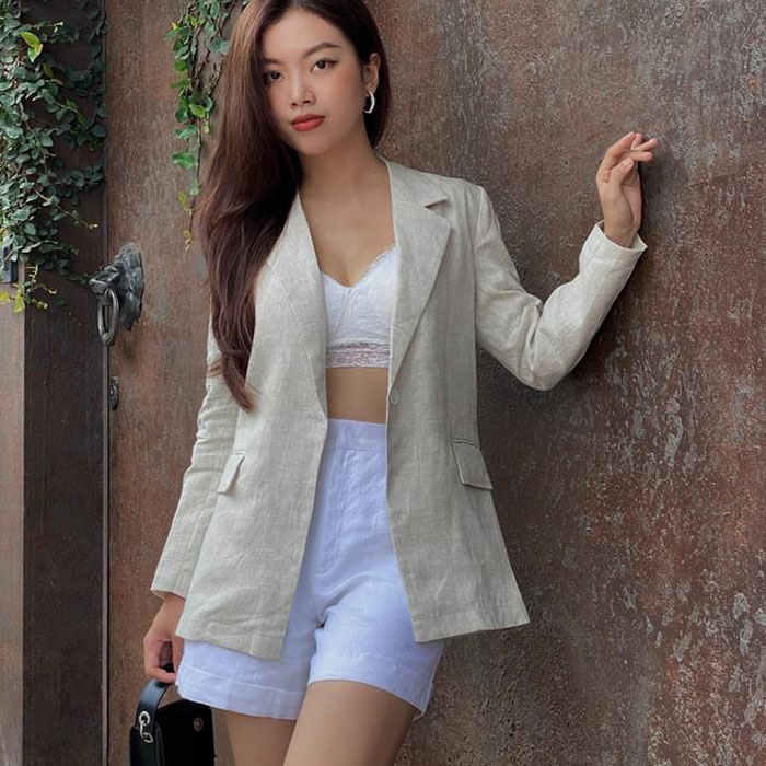 Áo blazer Linen bột premium nữ ve vuông dáng dài túi bổ trẻ trung