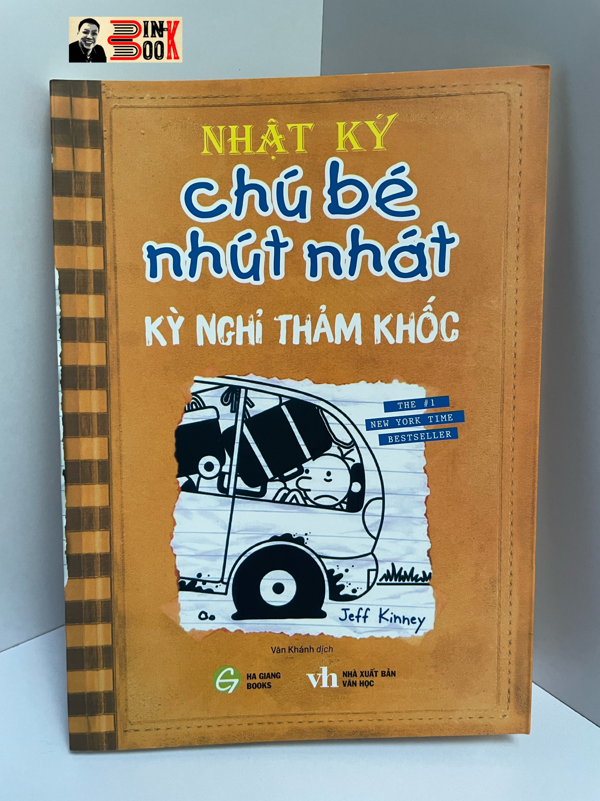NHẬT KÝ CHÚ BÉ NHÚT NHÁT – KỲ NGHỈ THẢM KHỐC - Tiểu thuyết hay nhất thế giới về tuổi thơ suốt 01 năm - #1 Newyork Time Best Seller – Hà Giang Books – NXB Văn Học