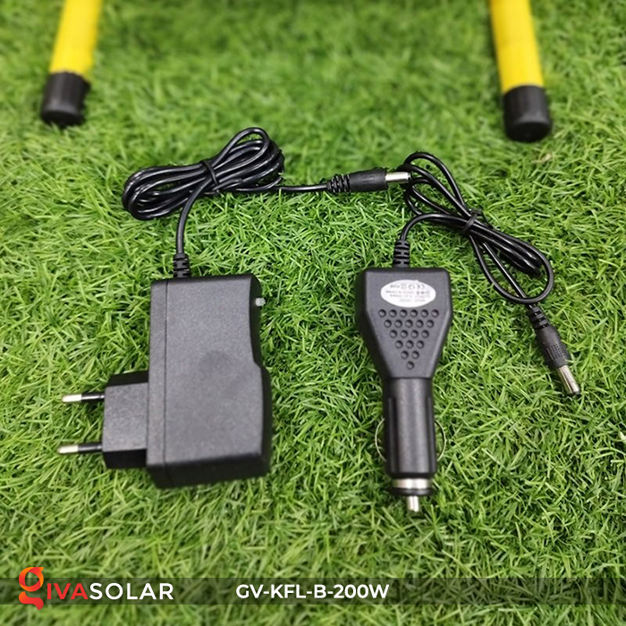 Đèn led pha sạc công suất lớn GIVASOLAR GV-KFL-B-200W