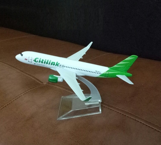 Mô hình máy bay tĩnh A320 Citilink 16cm