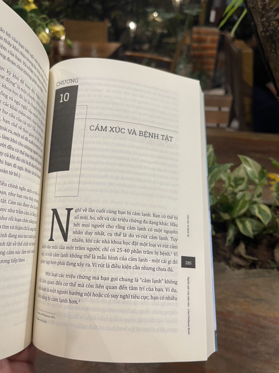 Bộ tứ Ma trận truyền thông: Nguồn gốc cảm xúc - Bí ẩn sống động của bộ não – Lisa Feldman Barrett - Phương Mạnh dịch – Lyceum – Nxb Dân Trí