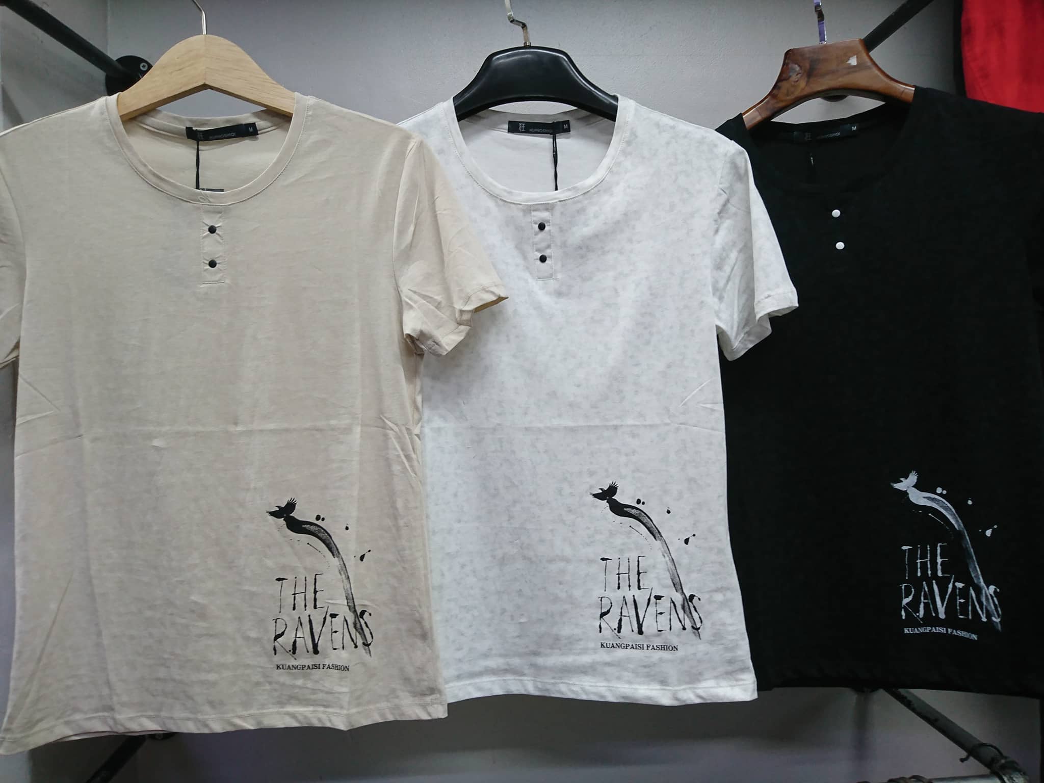 Áo thun Nam tay ngắn cổ tròn thiết kế họa tiết in ở góc áo bắt mắt chất vải cotton cao cấp co giãn nhẹ mặc thoải mái dễ phối đồ phù hợp với xu hướng thời trang