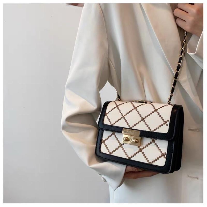 Túi Xách Thời Trang Hoạ Tiết Kẻ