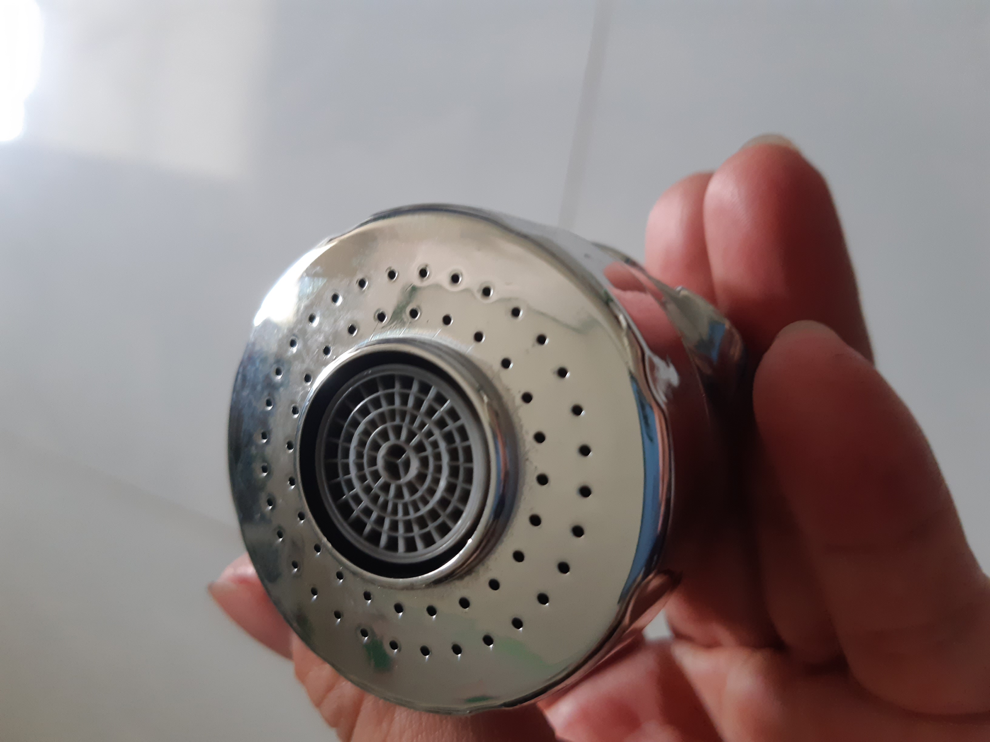 Đầu nối vòi rửa chén bát tăng áp xoay 360 độ