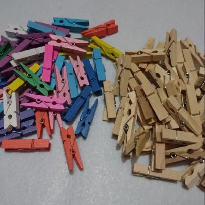 Kẹp gỗ màu và ko màu dài 6cm( sét 50 cái )