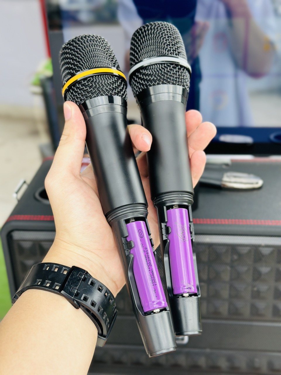 Loa Màn Hình MTMAX T33Pro Bass20 Màn Hình 14inch Công suất 150W Đi Kèm Cặp Micro Sang Trọng Chống Hú Cao Cấp . HÀNG CHÍNH HÃNG