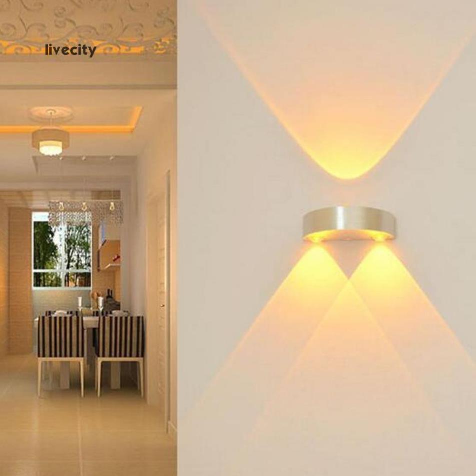 Đèn LED hình bán nguyệt gắn tường trang trí