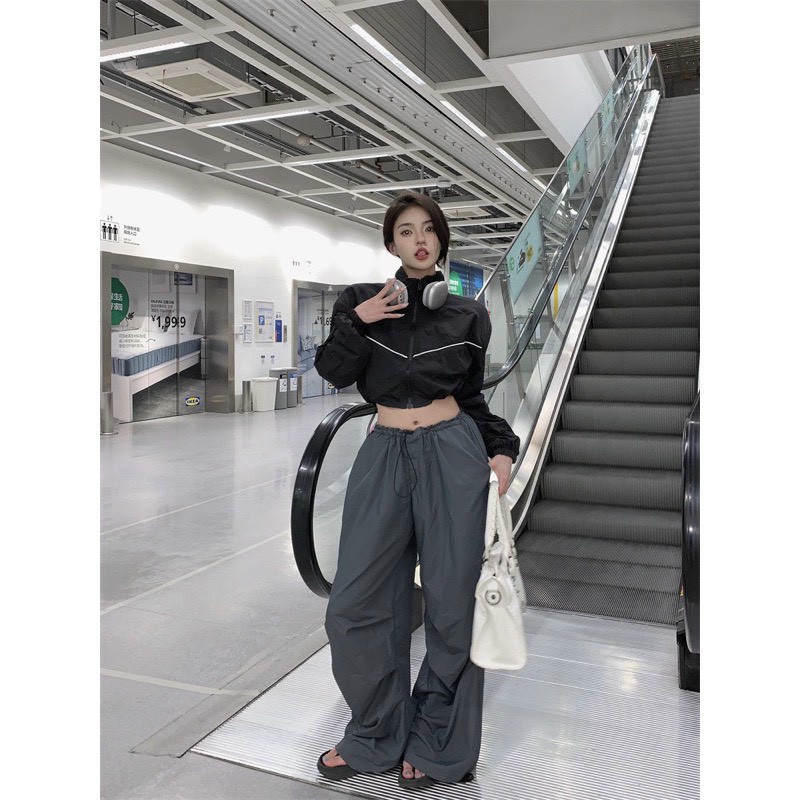 Áo khoác dù xịn 2 lớp phối viền nhỏ dáng lửng có dây rút lai, Áo Khoác Dù Croptop