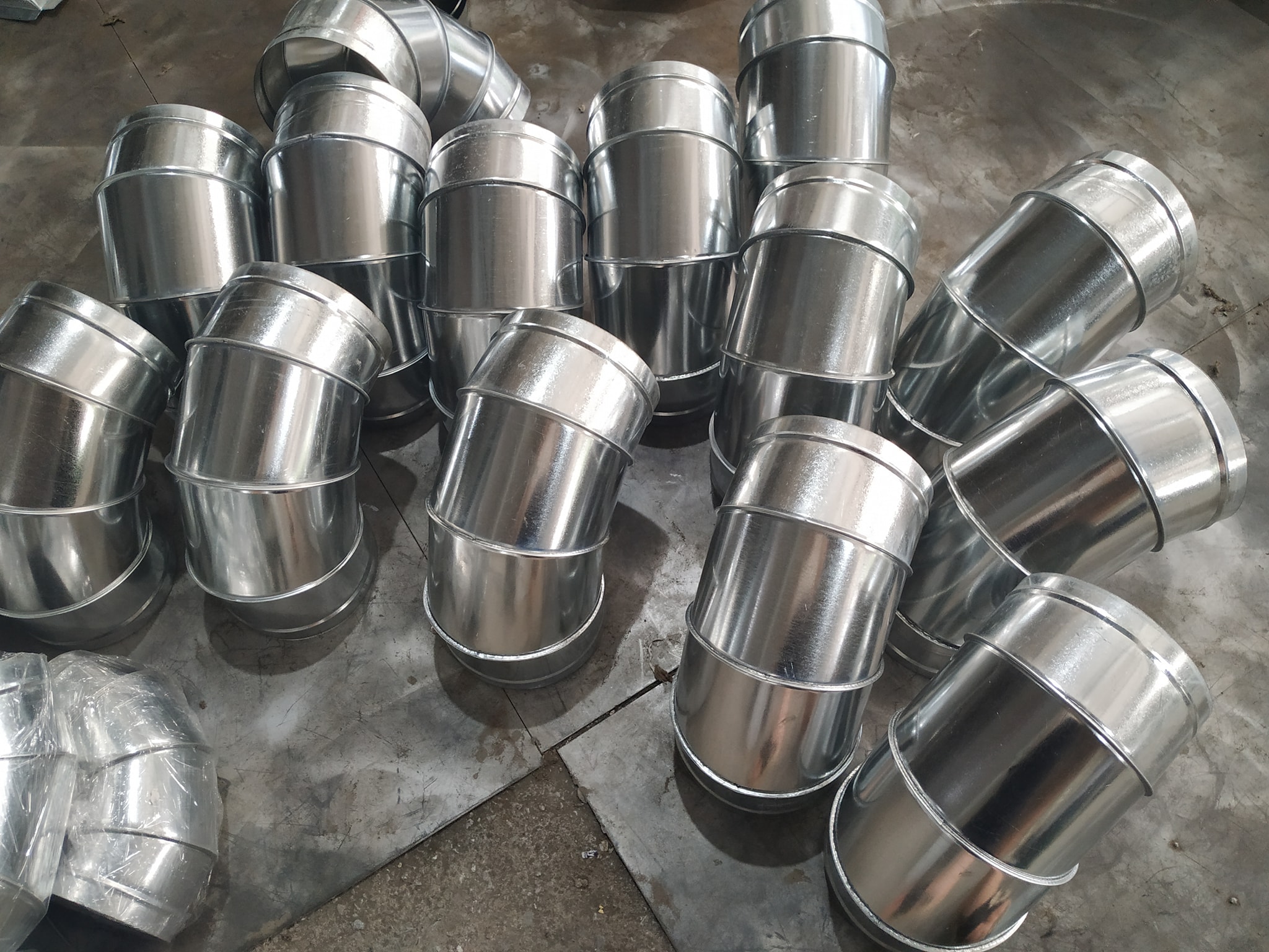 cut ống gió D200 tôn hoa sen, cut 90 độ