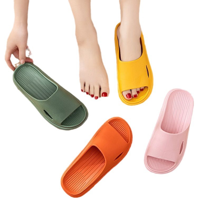 Dép xốp sọc đi trong nhà , trong văn phòng, nhà tắm ,  chống trơn trượt ,chống thấm nước , êm nhẹ ,mang lại cảm giác thoải mái cho người sử dụng