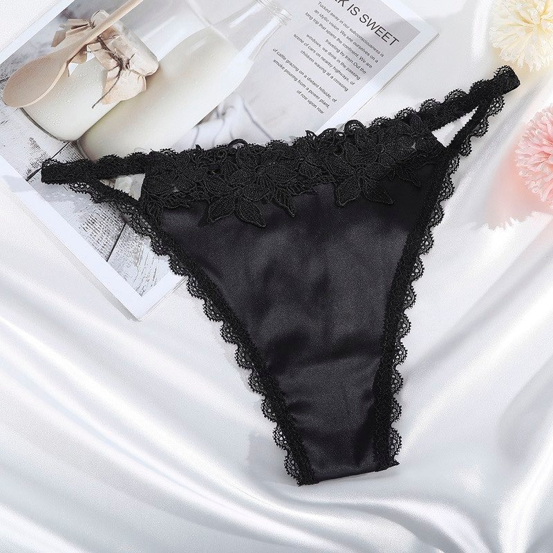 Quần lọt khe vải lụa phối ren kiểu dáng sexy mã QV261