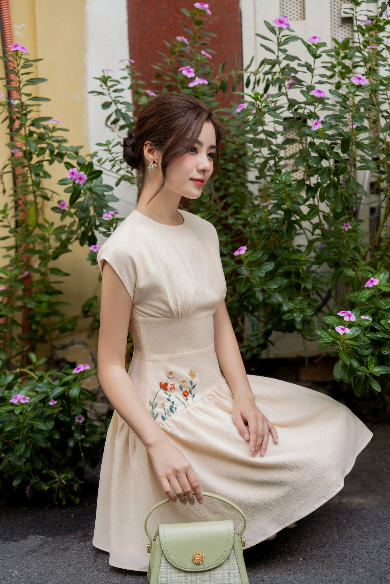 OLV - Đầm Lasya Sided Embro Dress