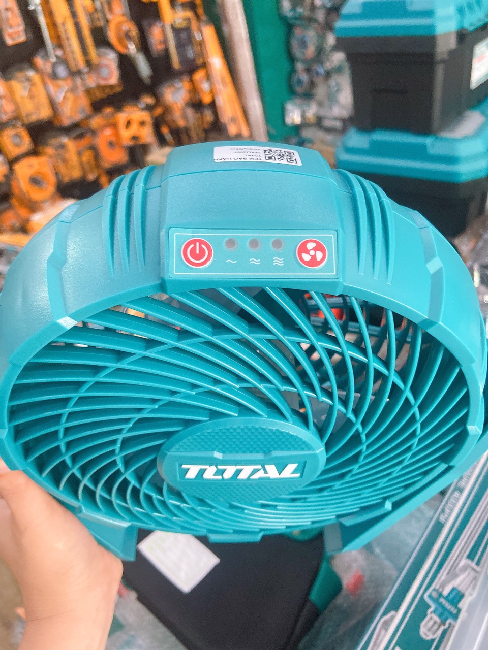 Quạt dùng pin  Lithium‑Ion 20V total TFALI2007