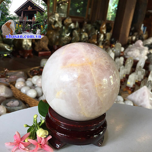 Quả cầu phong thủy đá thạch anh hồng tự nhiên khử tia ác xạ QC787 nặng 1Kg đường kính 9cm