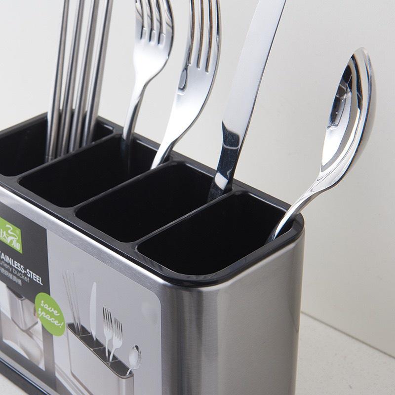 Hộp Nhựa 4 Ngăn Đựng Dao - Muỗng - Nĩa Để Bàn Ăn Bọc Thép Không Gỉ
