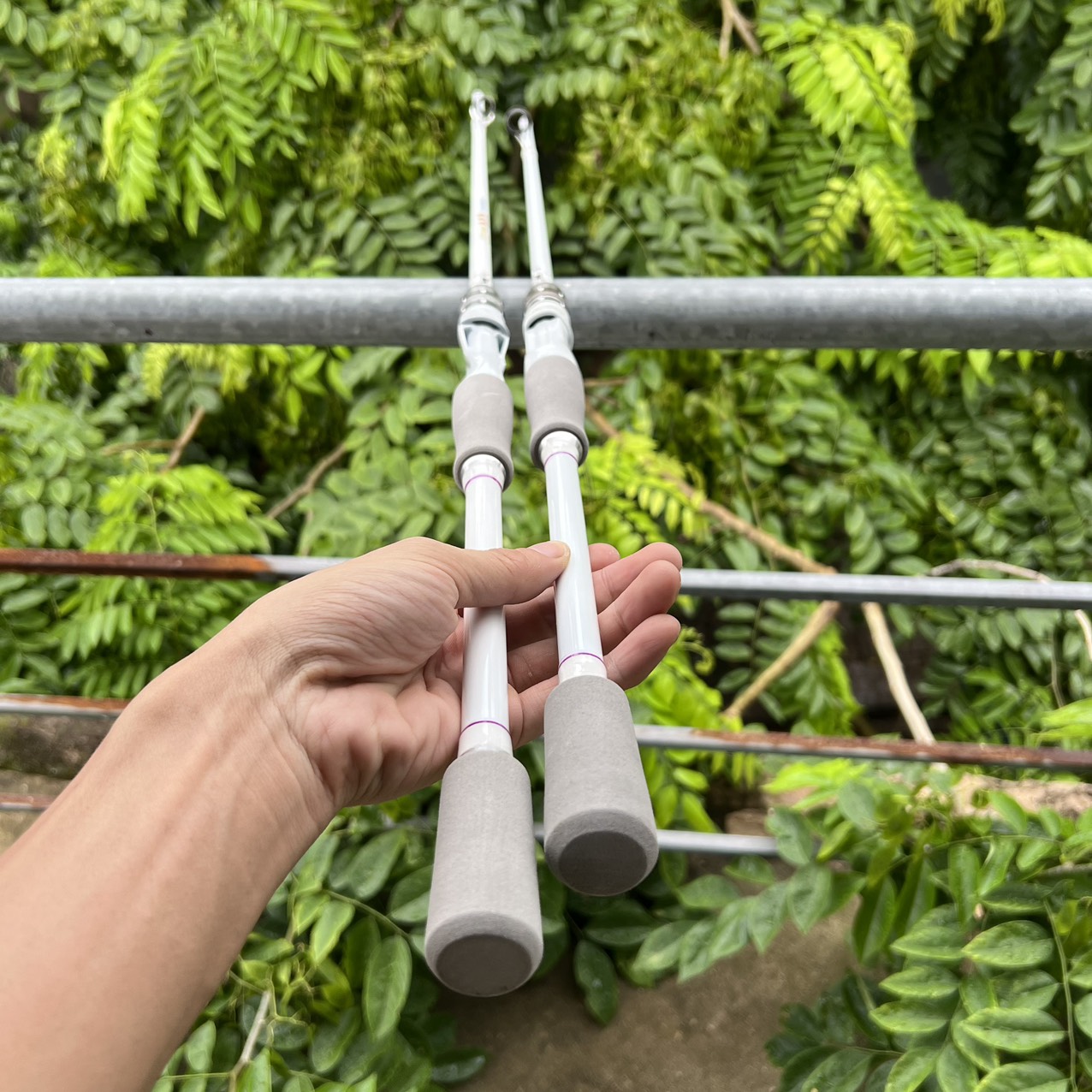 Bộ Cần Câu Lure Máy Ngang Cần Dawa Trắng + Máy Ngang Tặng Phụ Kiện