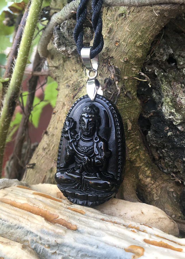 Dây chuyền mặt Phật Đại Thế Chí Bồ Tát,  Đá Phong Thủy, cho Nữ Tuổi Ngọ,  Mệnh  Thủy, Đá Núi Lửa Obsidian,    3,3 x 5 cm,    TEN6