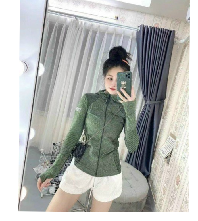 Áo khoác nhẹ form thể thao nữ