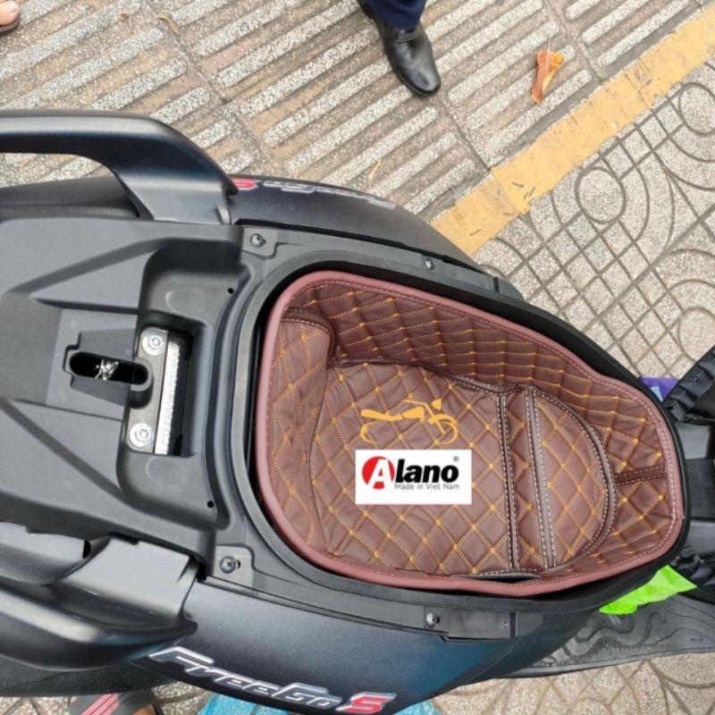 Lót Cốp Xe Máy - Xe FreeGo*125