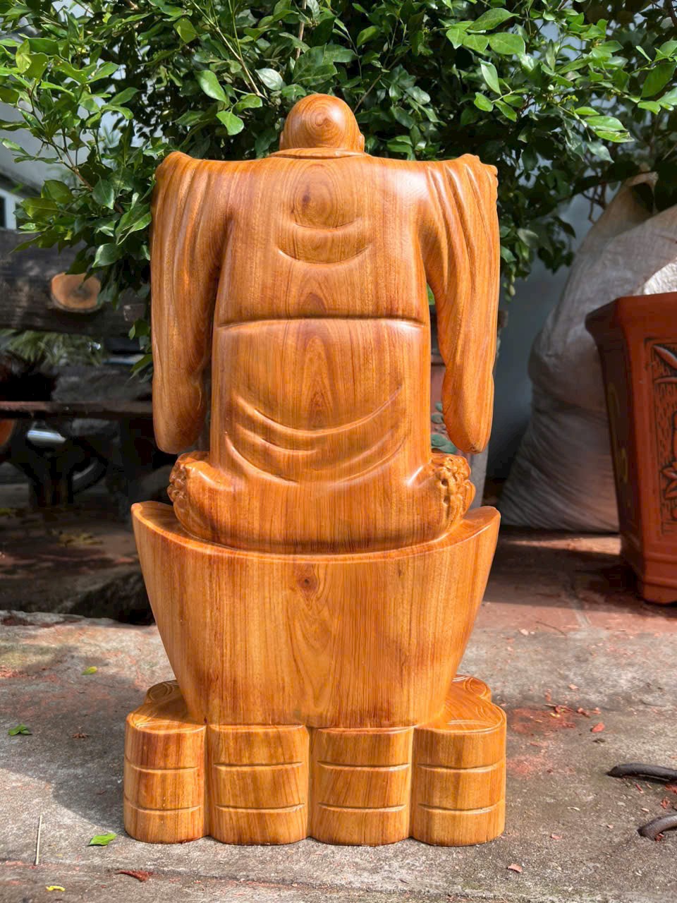 Tượng Phật Di lặc nghênh hỷ bằng gỗ hương đá kt cao 40×22×9cm