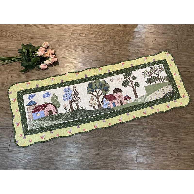 Thảm dài - Ngôi nhà hồng - viền hoa xanh lá NEW - TDA04508