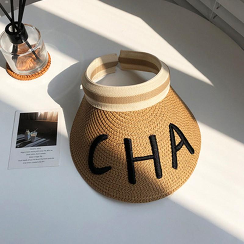 Nón cói rộng vành thêu chữ