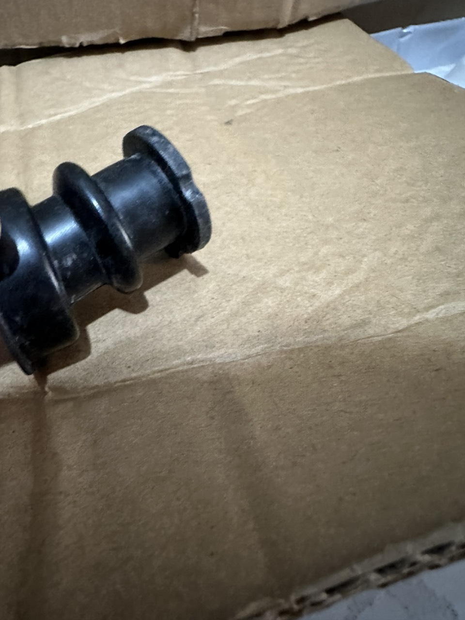 CỔ XANG MÁY CƯA XÍCH MS250 - ST.IHL
