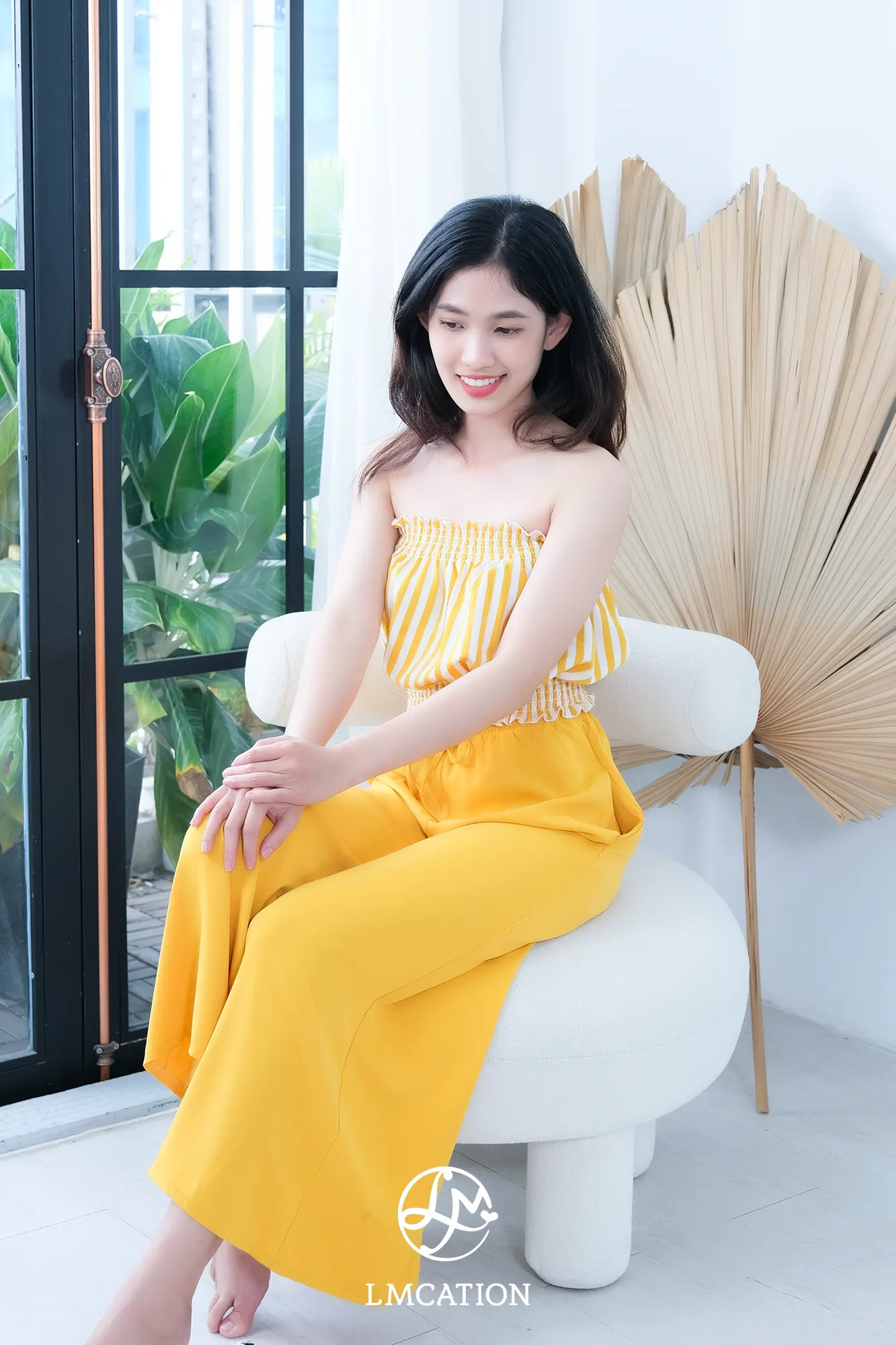 Đồ Bộ Mặc Nhà LMcation - Áo ống Carol màu sọc vàng &amp; Quần váy dài Mila màu vàng