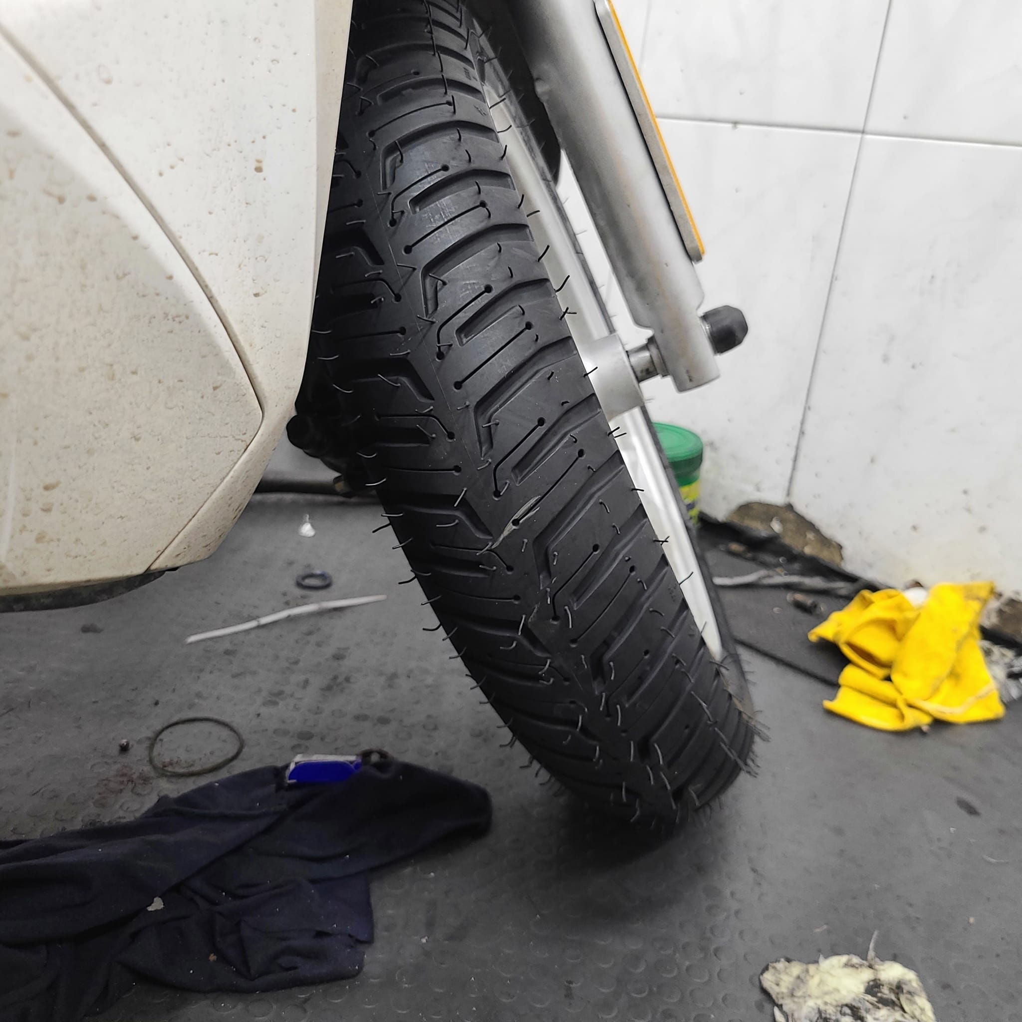 Lốp Michelin City Extra (110/70-12) (120/70-12) dành cho xe Piaggio Vespa Sprint i-Get, Primavera iGet, MSX125, Grande... các đời (220101) (220098)