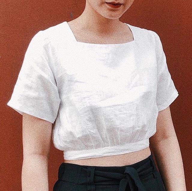 Her croptop cột nơ sau