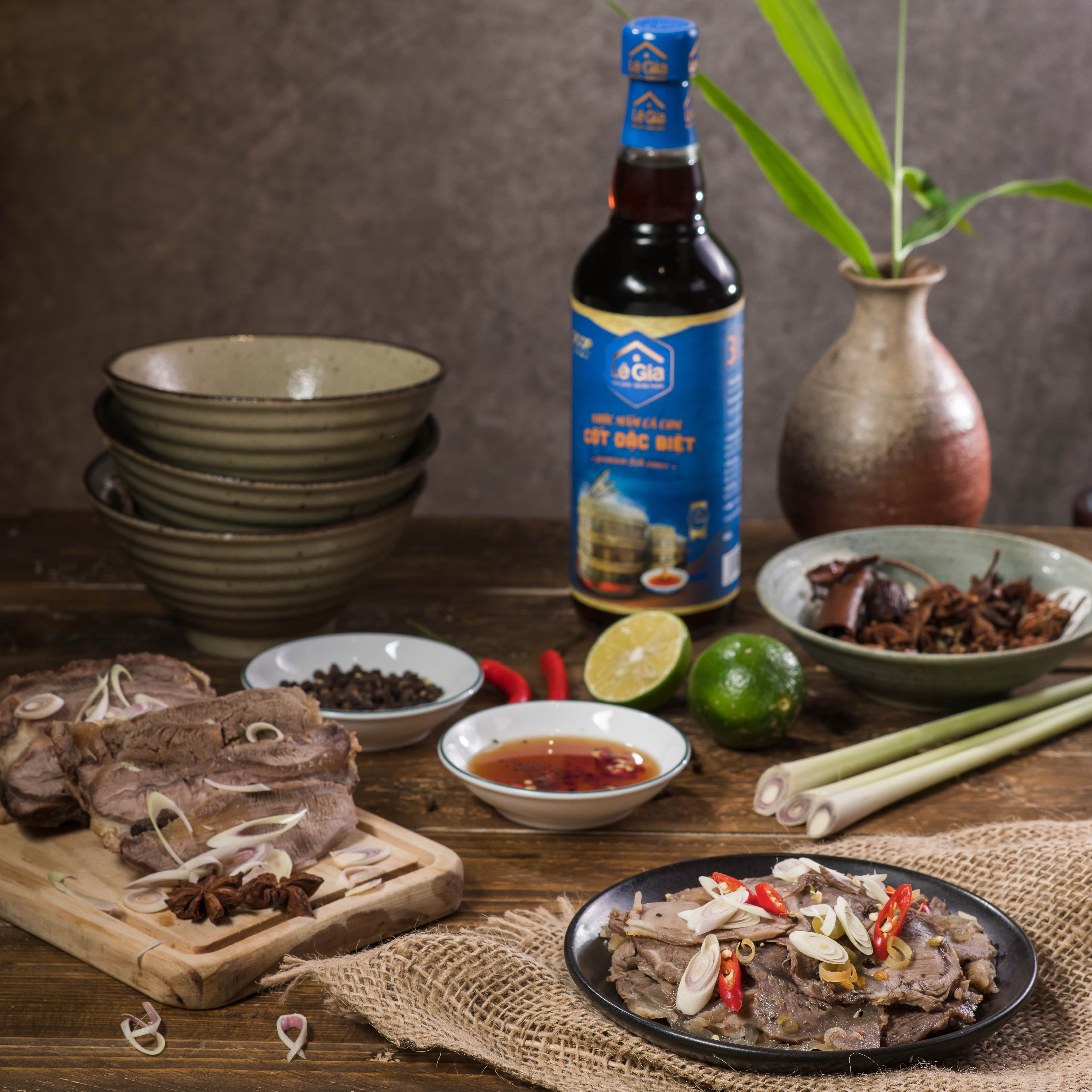 Combo 04 Chai Nước Mắm Cốt Đặc Biệt Lê Gia Làm Quà Biếu Sang Trọng
