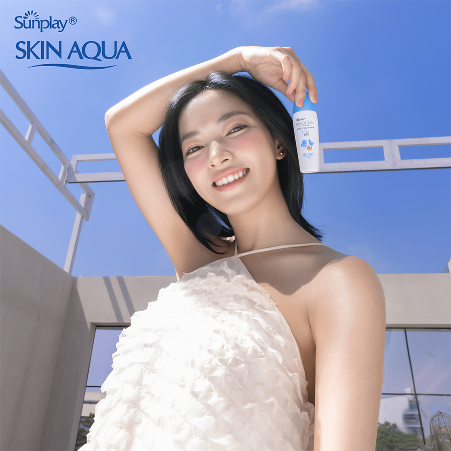 Sữa chống nắng dưỡng da ngừa mụn Sunplay Skin Aqua Acne Clear Milk Limited Edition SPF 50+, PA++++ (25g)