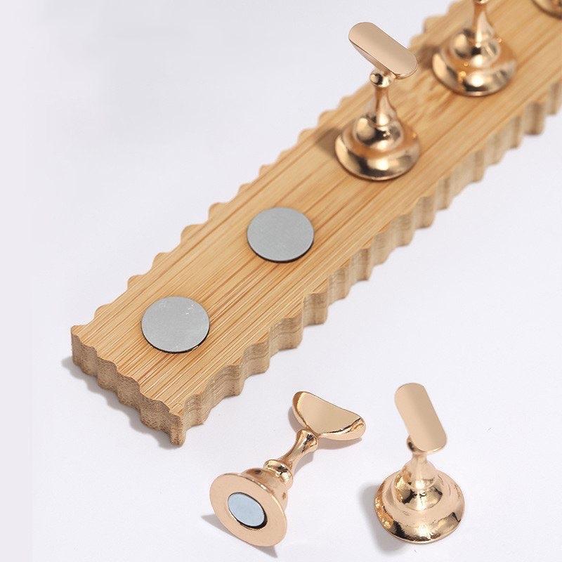 Đế Móng Mẫu Cán Gỗ Làm Nail Giá Đỡ Móng Tay, Dụng Cụ Làm Nailbox, Nam Châm Lực Hút Mạnh, Chân Đế Gỗ Trưng Bày Móng Phiên Bản Mới Kitchen cây mắt mèo