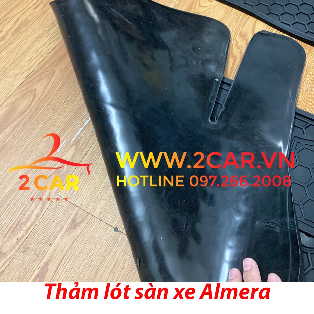 Thảm lót sàn cao su xe Nissan Almera 2021 2022 loại đúc dày không mùi - Chữ đỏ
