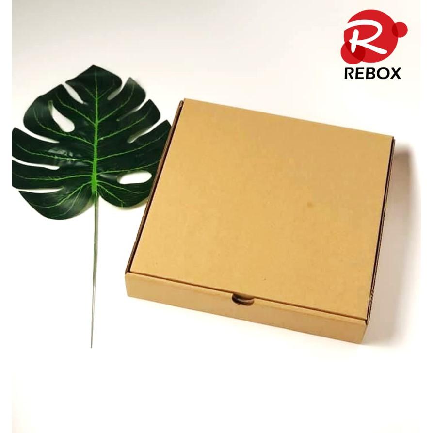 Hộp 25x20x6 cm - 75 hộp carton trơn giá rẻ có nắp gài Rebox (ảnh thật)