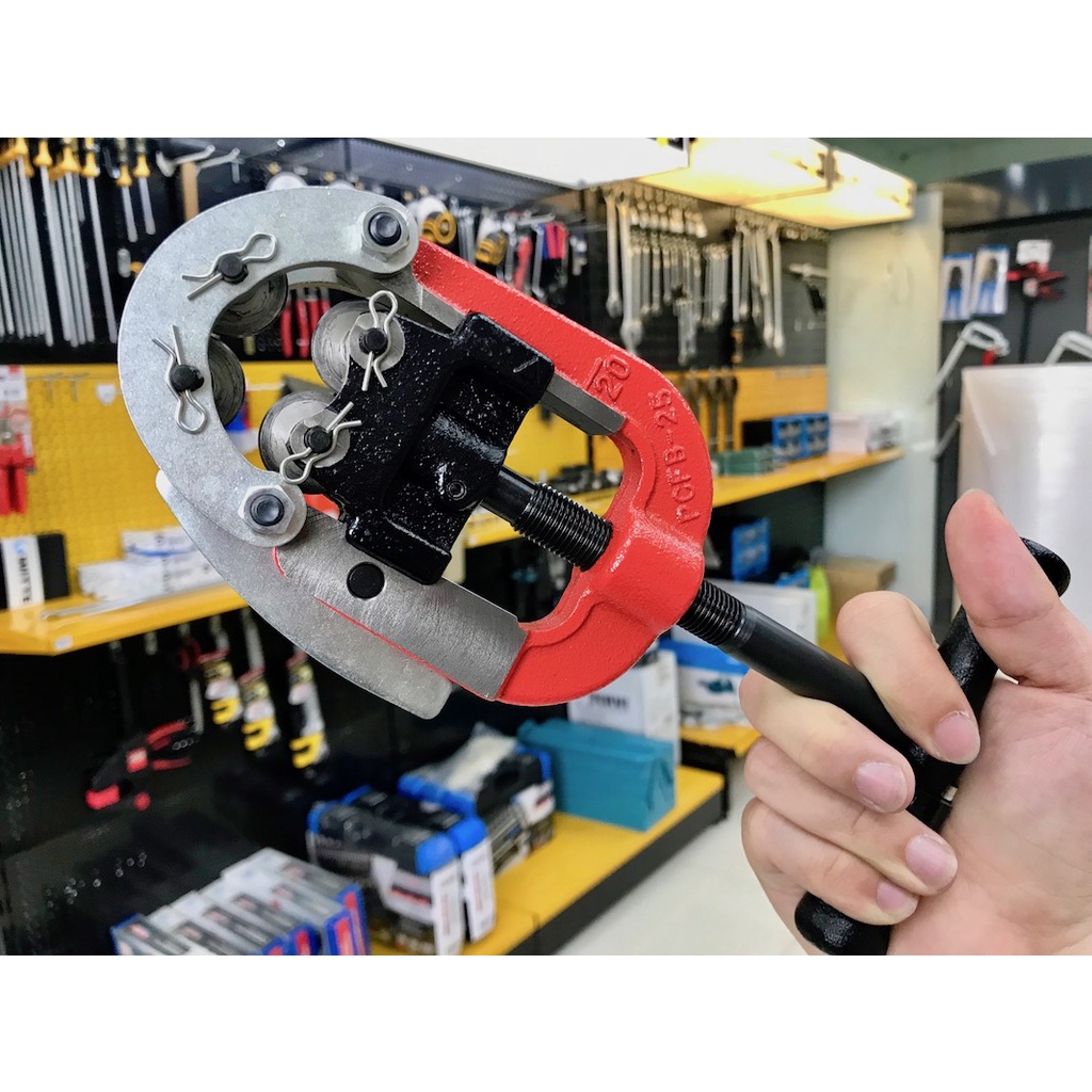 PCFB-25 Dao cắt ống 4 lưỡi, đường kính ống từ 21 -38 mm MCC
