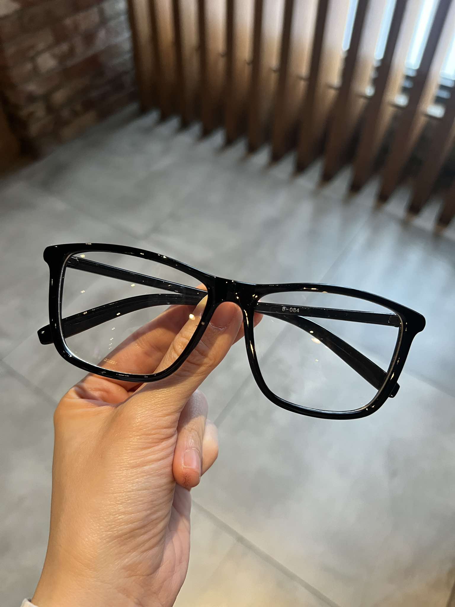 Gọng Kính, Kính Thời Trang Đi Đường Mắt Vuông Chất Liệu Nhựa - Có Thể Thay Mắt Cận