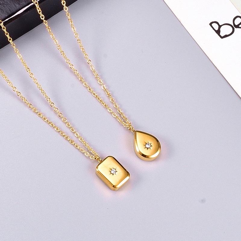 Dây chuyền nữ titan không đen vuông giọt nước sao đẹp Ring House