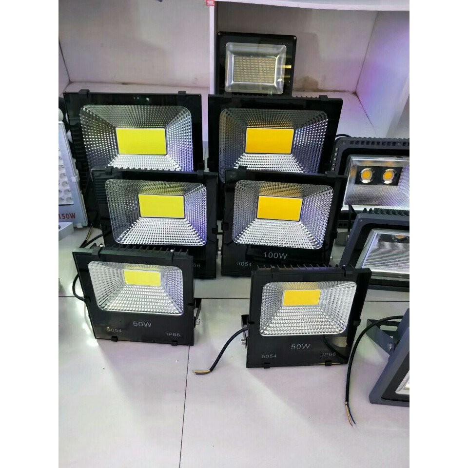 Đèn pha led 50w chiếu biển hiệu, chiếu căng tin