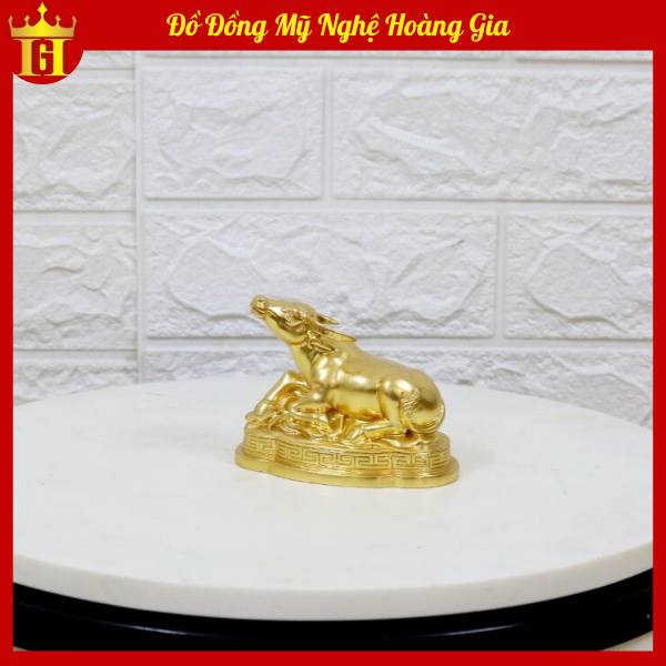 Tượng trâu bằng đồng mạ vàng 24K