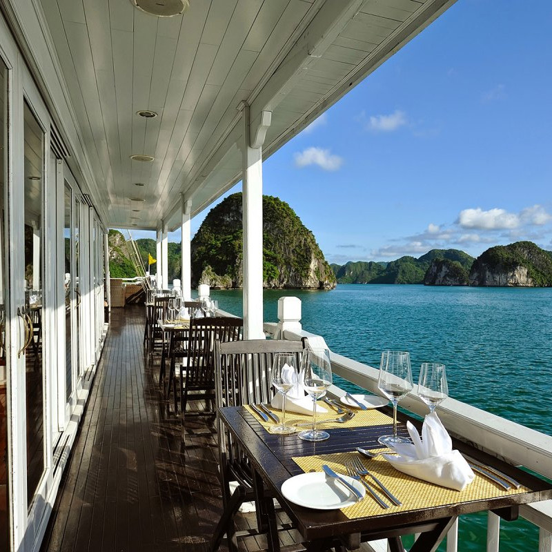 Du Thuyền 5 Sao Paradise Sails, Hạng Phòng Deluxe Balcony