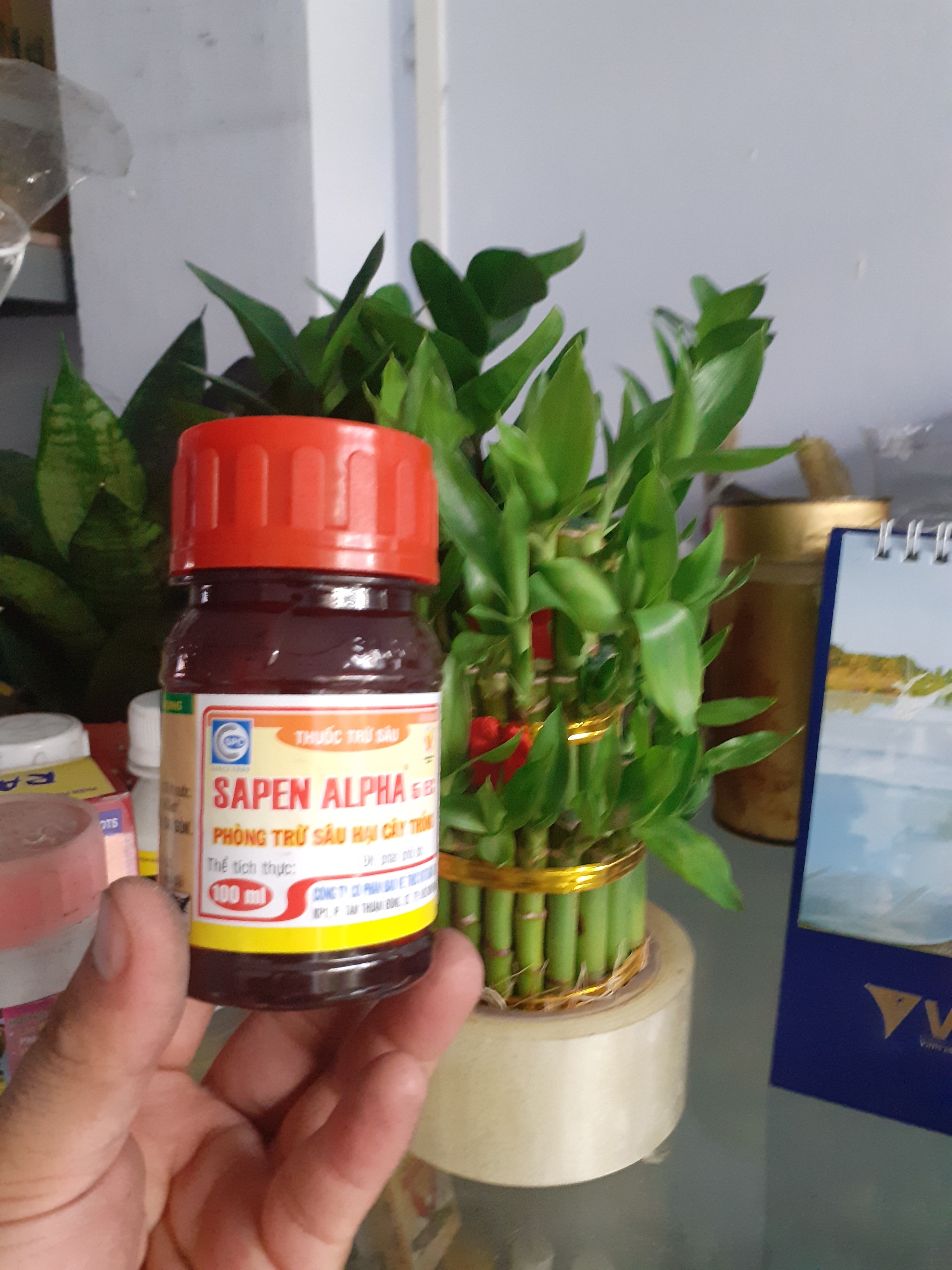 Chế phẩm phòng sâu hại cây trồng